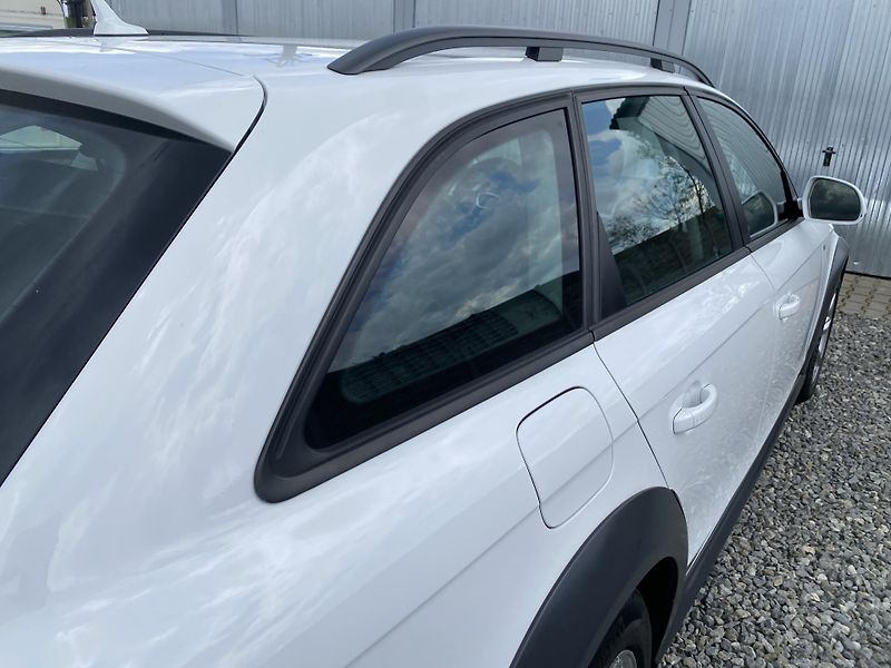 Audi A4 Allroad 2.0TDi 190PS 4x4 AUT SERVIS 1A - fotka 46 z 151