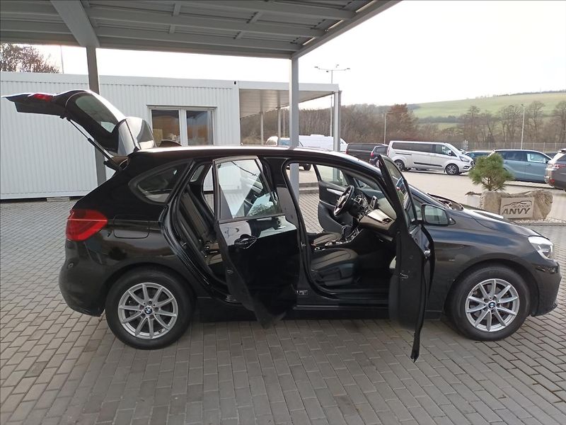 BMW Řada 2 1,5 216d,85KW,ActiveTourer,Man - fotka 13 z 44