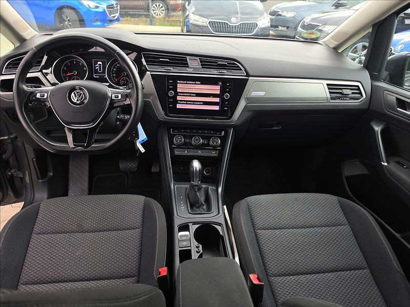 Volkswagen Touran 1,4 TSi 110KW DSG 7 MÍSTNÝ - fotka 24 z 52