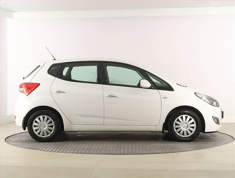 Hyundai ix20 (2019) 1.6 CVVT, Serv.kniha - fotka 6 z 16