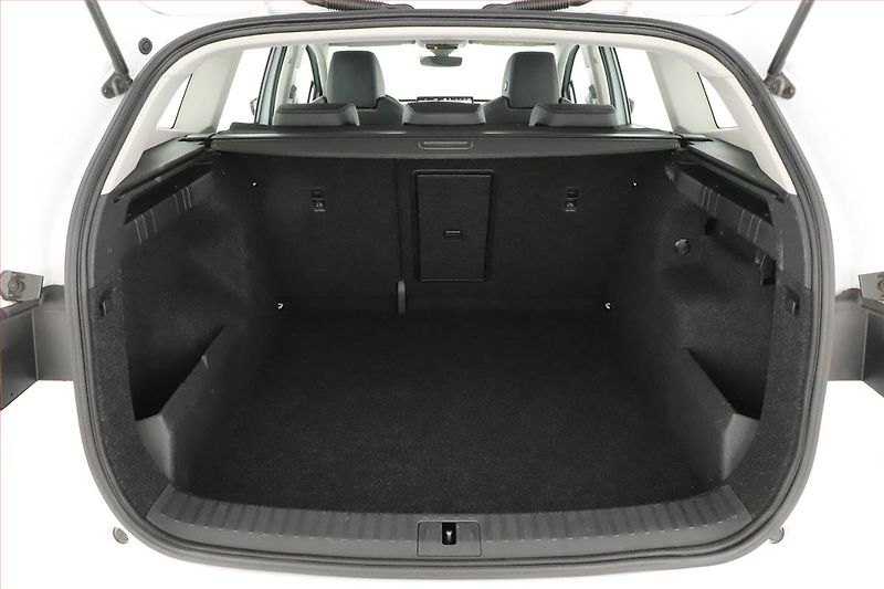 Škoda Enyaq (2022) 60 (62 kWh), SoH 92% - fotka 11 z 21