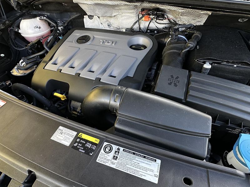 Seat Alhambra (2014) 2.0TDI/103kW * 7.Míst * 2.Maj  - fotka 29 z 35