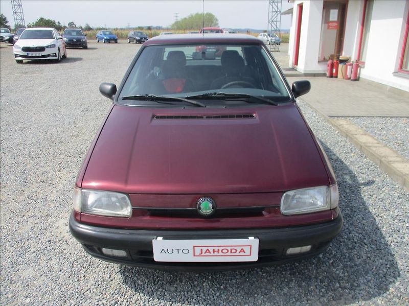 Škoda Felicia 1,3 GLXi, 50kW, + 4x pneu, - fotka 2 z 18