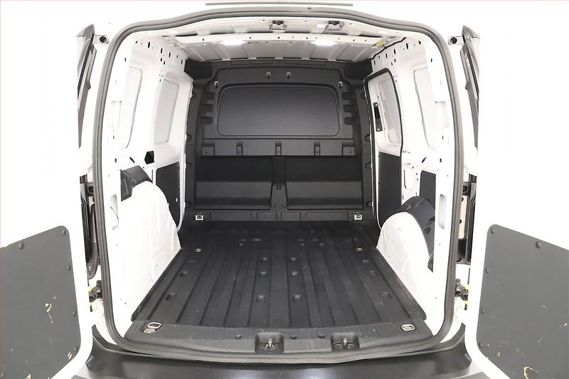 Volkswagen Caddy (2022) 2.0 TDI, ČR, 1Maj, DPH - fotka 11 z 16