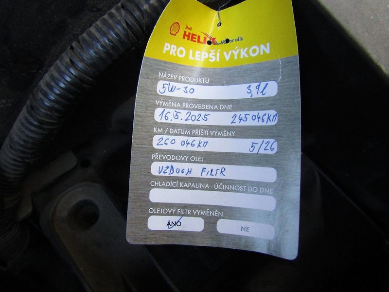 Mazda 3 (2009) 1.6 16V 77kW  CZ PŮVOD - fotka 35 z 35