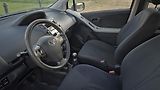 Toyota Yaris (2011) 1.0 VVT-i, 51 kW, klima, CZ - náhled 8