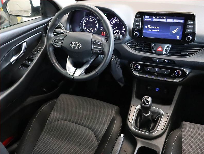 Hyundai i30 (2022) 1.5 DPI, ČR,1.maj, Serv.kniha - fotka 7 z 21