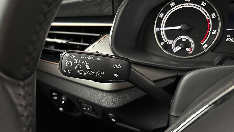 Škoda Scala 1.0 TSI DSG Style - fotka 14 z 25