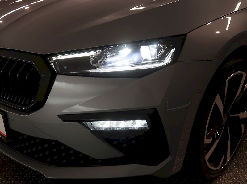 Škoda Scala (2026) MONTE CARLO 1.0TSI 85KW DSG PA - fotka 10 z 38