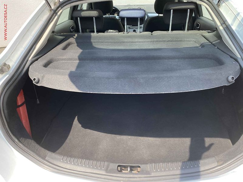 Ford Mondeo (2010) 1.8 TDCi, AC, temp - fotka 7 z 14