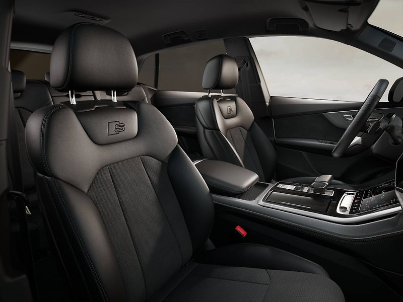 Audi Q8 SUV 50 Quattro 8TT 3,0TDI - fotka 5 z 7