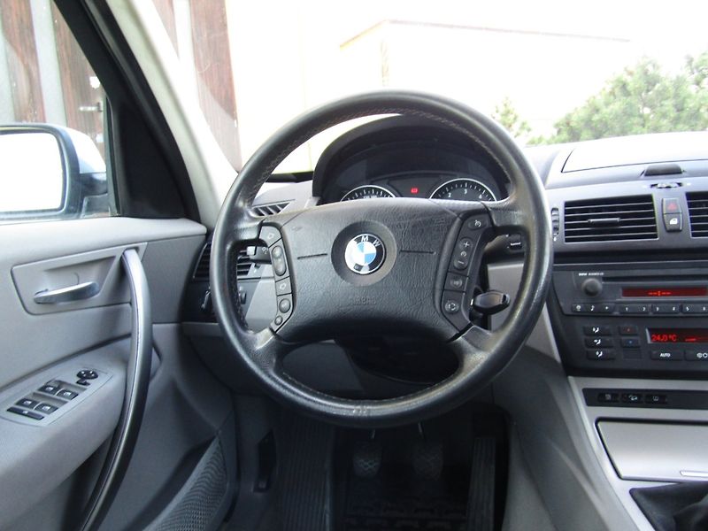 BMW X3 (2006) 2.0d 110kW 4x4 - fotka 16 z 41