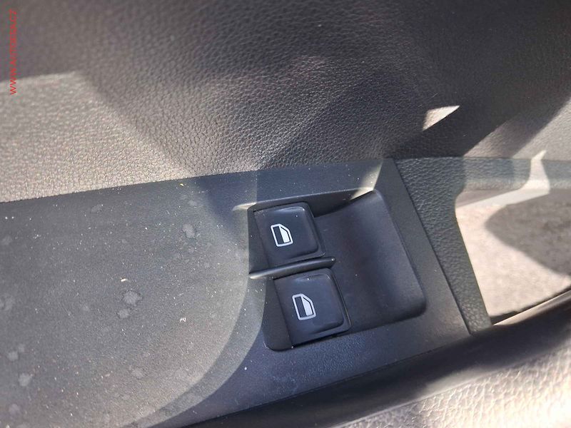 Škoda Octavia (2014) 1.8 TSI, ČR, Ambition - fotka 12 z 17