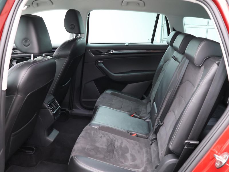 Škoda Kodiaq 2,0 TDI 140kW DSG 7míst CZ 4x4 - fotka 16 z 35