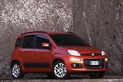 Levný vůz s karosérií kombi nebo hatchback - Fiat Pandina - od 354 980 Kč.