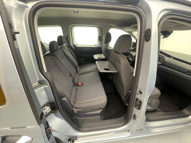 Volkswagen Caddy Life 1,5 TSI PHEV DSG - fotka 15 z 21