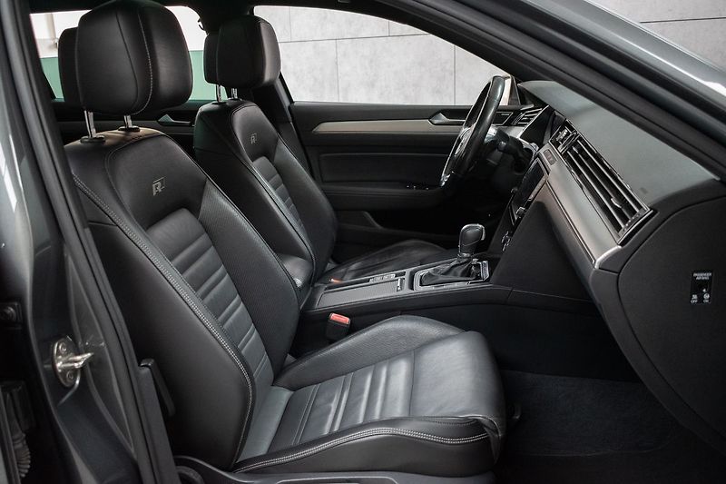 Volkswagen Passat 2.0 Bi-TDI R-LINE*N.TOPENÍ*ACC - fotka 10 z 40