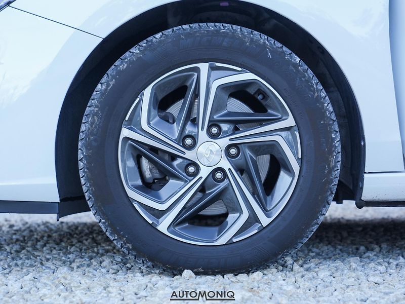 Hyundai i30 (2024) 1.5 Smart Key, LED, Záruka - fotka 21 z 21
