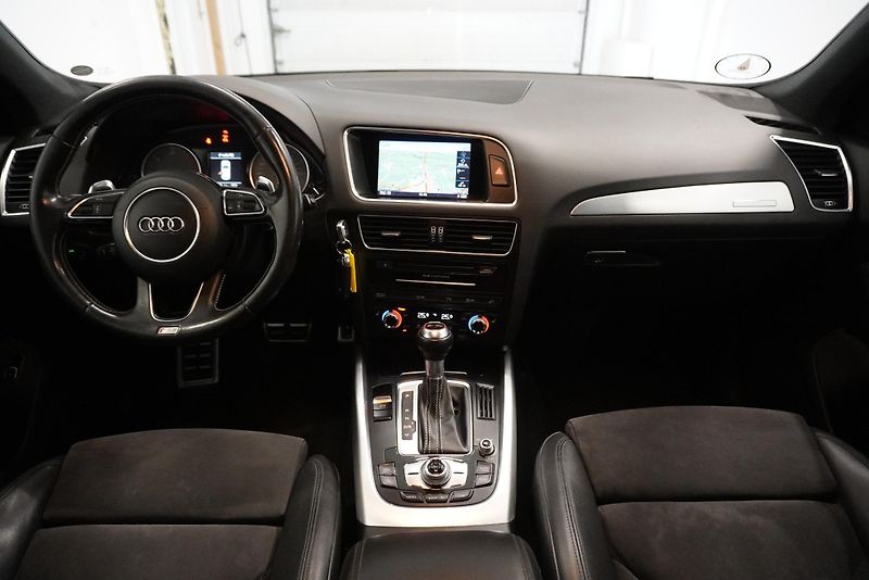 Audi SQ5 3.0TDI 313PS QUATTRO AUZTOMAT - fotka 20 z 28