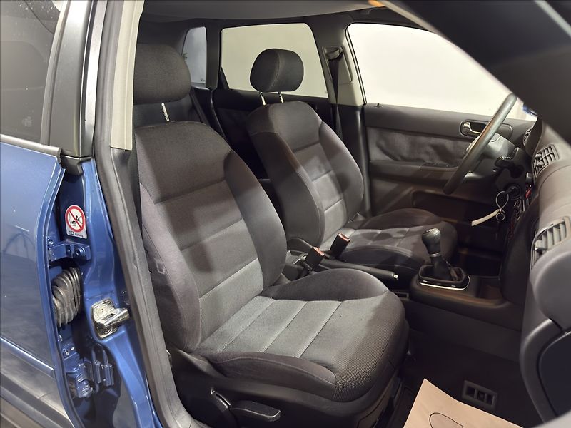 Audi A3 1,6   i BORBET KLIMA ČIDLA STK - fotka 16 z 21