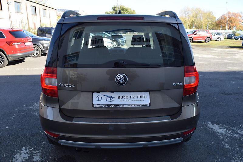 Škoda Yeti (2016) 1.4TSI 92kw AMBITION SMARTLINK - fotka 8 z 49