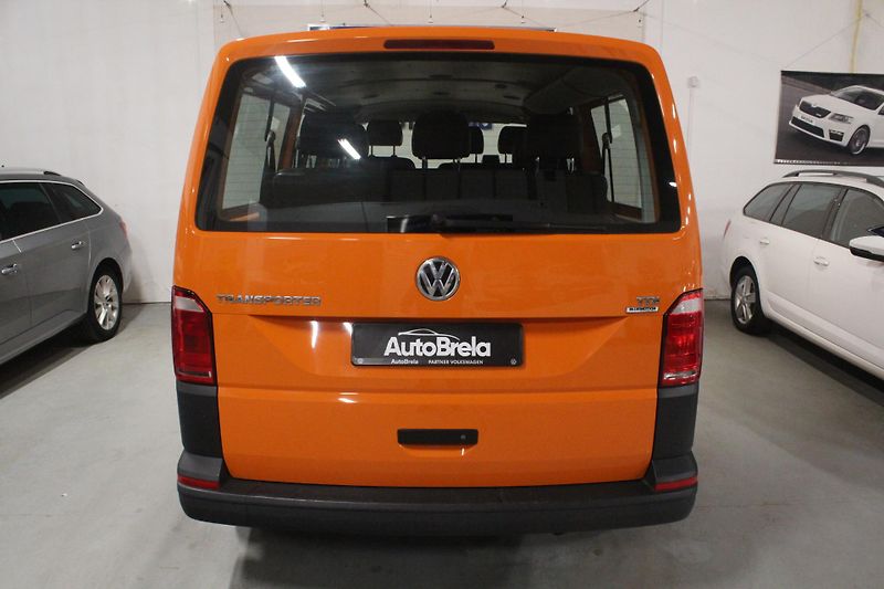 Volkswagen Transporter (2018) T6 2.0 Klima 9Míst - fotka 11 z 20