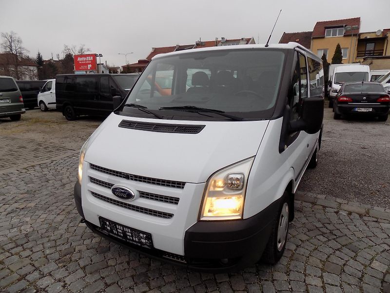 Ford Transit 2,2 TDCI SWB TREND AC 9 MÍST - fotka 2 z 43