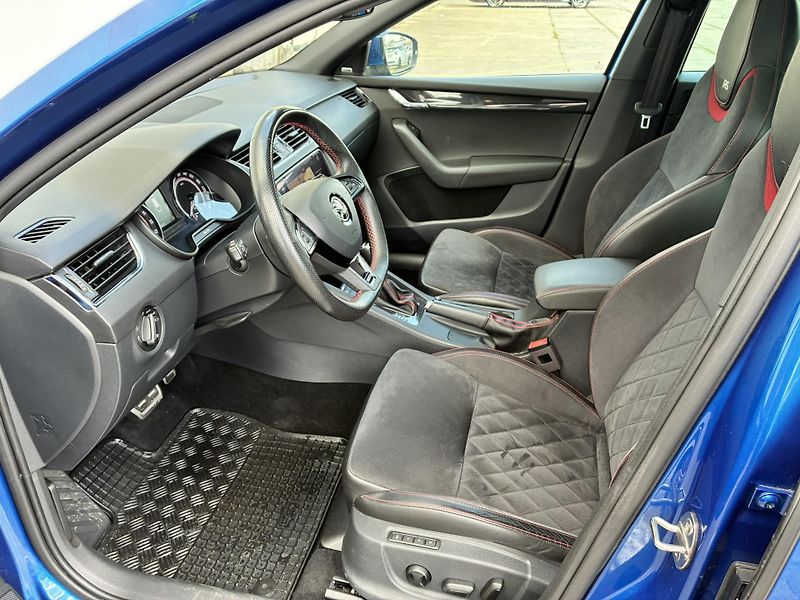Škoda Octavia 2.0 TDI 4x4 DSG / 135 kW RS - fotka 9 z 26