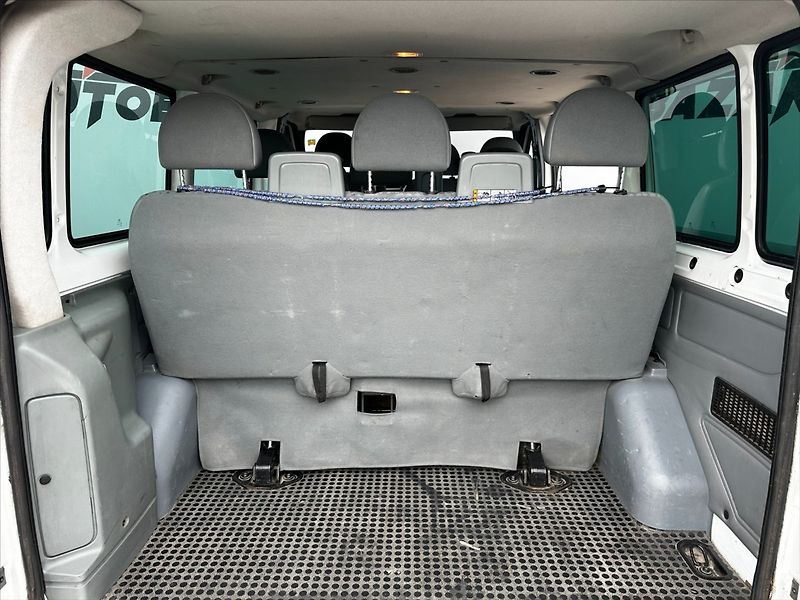 Ford Transit 2.2 TDCi 74kW 9 míst L1H1 - fotka 16 z 36