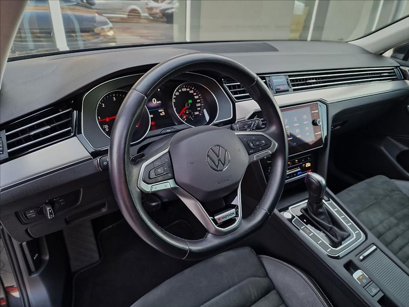 Volkswagen Passat 2.0TDI 147kW 4MOTION DSG Eleg - fotka 20 z 50