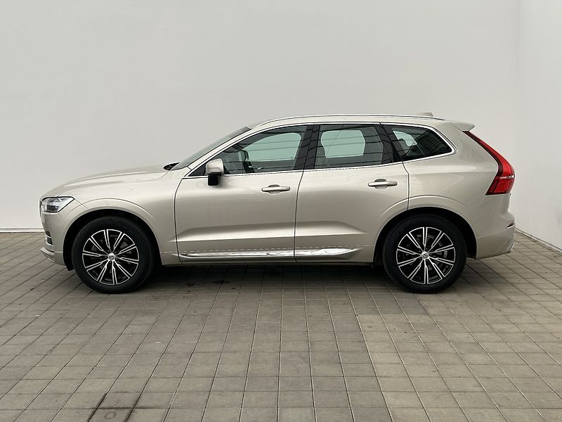 Volvo XC60 2.0 B5 4x4 Inscription - fotka 3 z 38