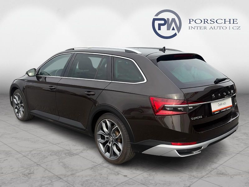 Škoda Superb 2.0TDi Scout DSG 140kW 4x4 - fotka 4 z 21