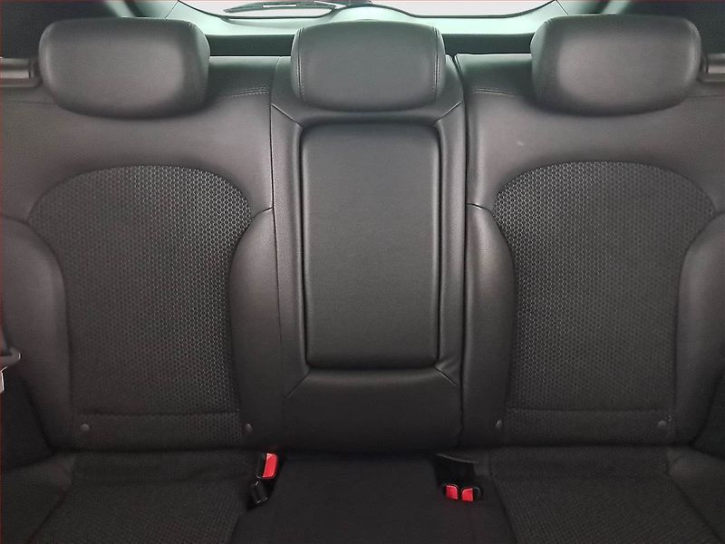 Hyundai ix35 (2010) 2.0 CRDi, 4X4, Automat - fotka 10 z 17