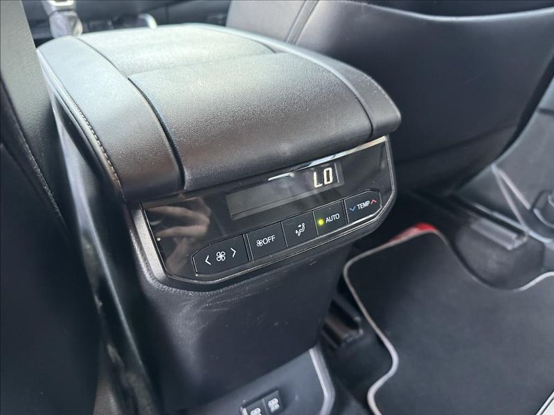 Toyota Highlander 2,5 Hybrid,Tažné,DPH - fotka 26 z 27