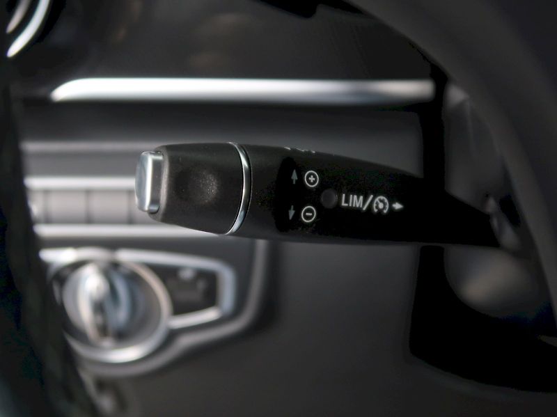 Mercedes-Benz Třídy V (2020) 300d L EXCLUSIVE WEBASTO BURME - fotka 31 z 39