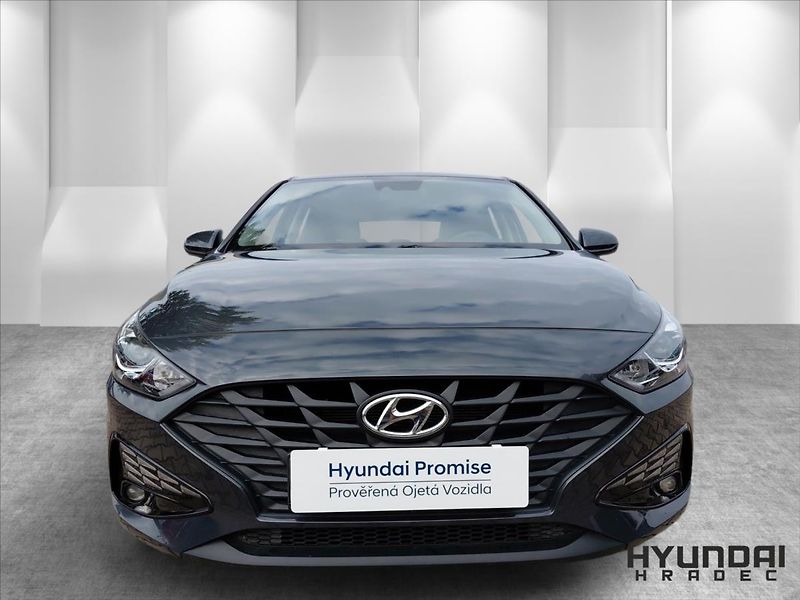 Hyundai i30 1,5   1.5 Start Plus - fotka 2 z 22