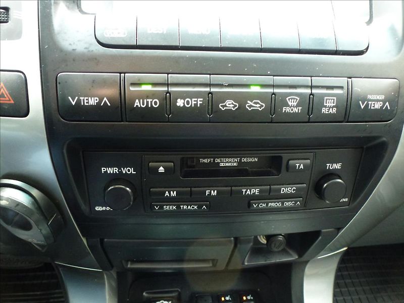Toyota Land Cruiser 3,0 120 D4-D Lux+ Automat - fotka 37 z 58
