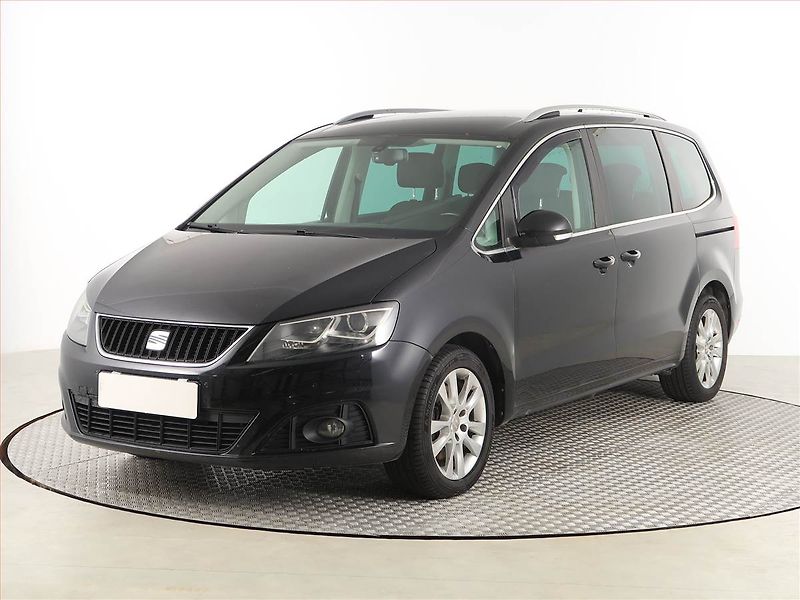 Seat Alhambra (2013) 2.0 TDI, 4X4, 7 míst, Navi - fotka 2 z 19