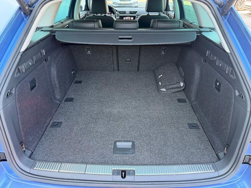 Škoda Superb (2024) 2.0 TDI 147kW 4x4 L&K - fotka 33 z 35