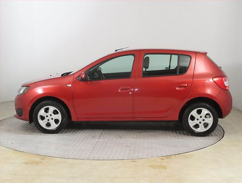 Volkswagen Passat (2020) 1.4 GTE, Automat, Kůže, Navi - fotka 3 z 18