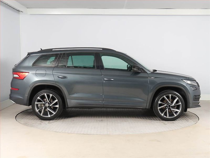 Škoda Kodiaq (2020) Sportline 2.0 TDI, Automat - fotka 6 z 19