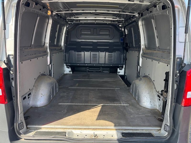 Mercedes-Benz Vito (2020) KAWA 116CDI L 120kW VÝHŘEV CZ  - fotka 6 z 11