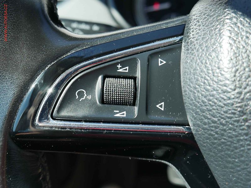 Škoda Octavia (2019) 1.8 TSi 4x4, ČR, Style, DSG - fotka 14 z 17