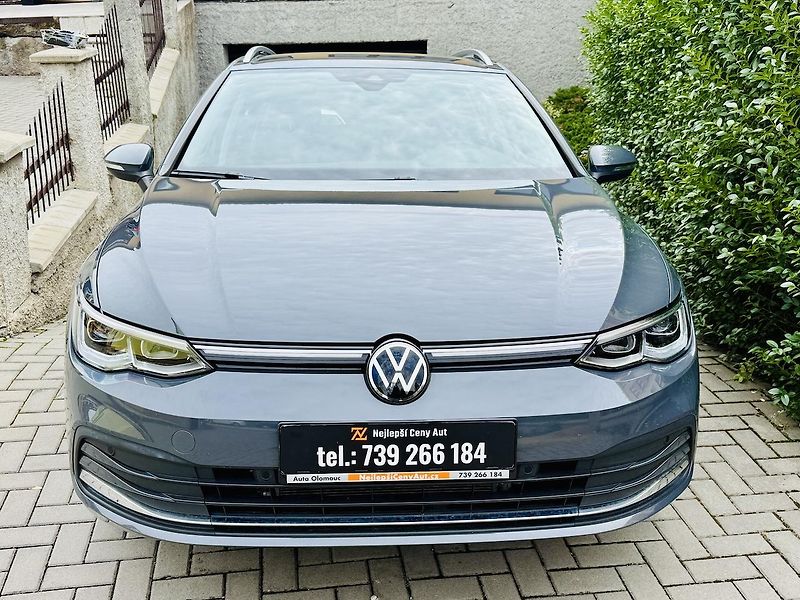 Volkswagen Golf (2023) 1.5 eTSI 110 kW mHEV Style DSG - fotka 2 z 21