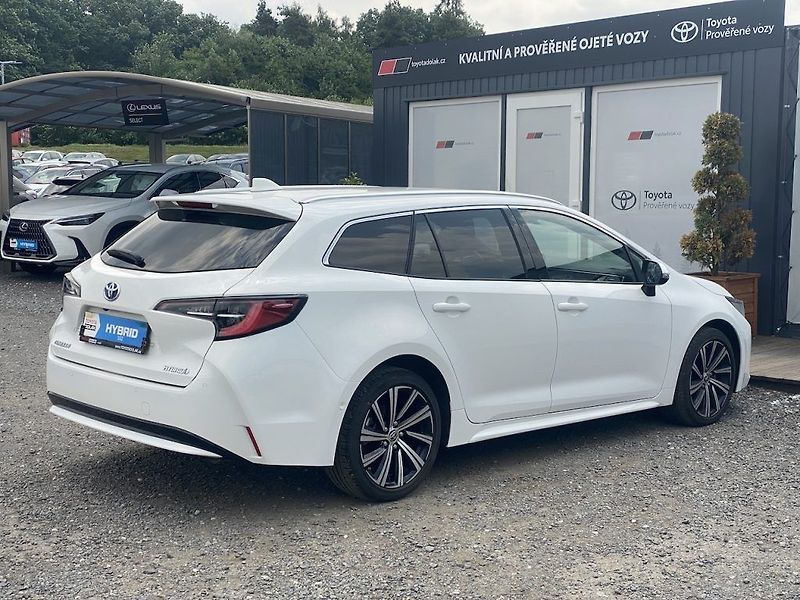 Toyota Corolla 1.8HEV, ČR, Style Tech, záruka - fotka 7 z 17