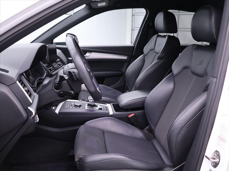 Audi Q5 2,0 TDI S-line 4x4 CZ - fotka 12 z 32