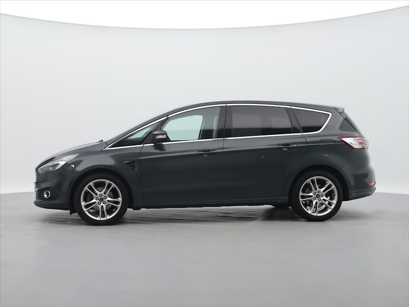 Ford S-MAX 2,0 TDCI 140kW Aut. Titanium - fotka 4 z 32
