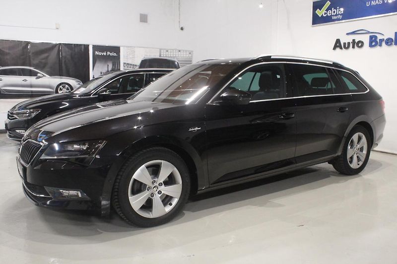 Škoda Superb (2019) 2.0TDI DSG L&K 4x4 Display - fotka 7 z 45