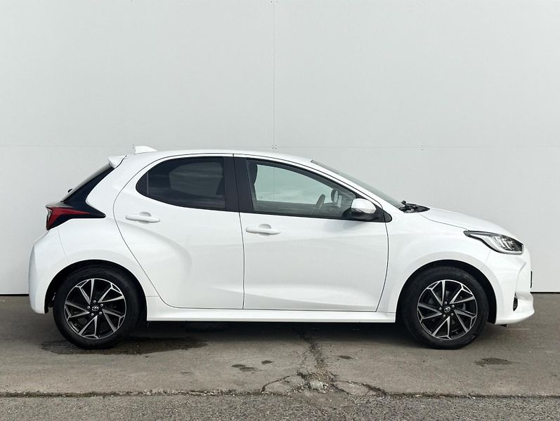 Toyota Yaris 1.5 VVT-i 92KW Style TECH - fotka 3 z 20
