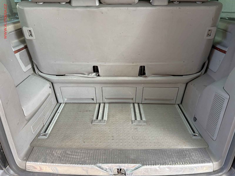 Volkswagen Multivan (2005) 2.5TDi, STK6/28 - fotka 7 z 13